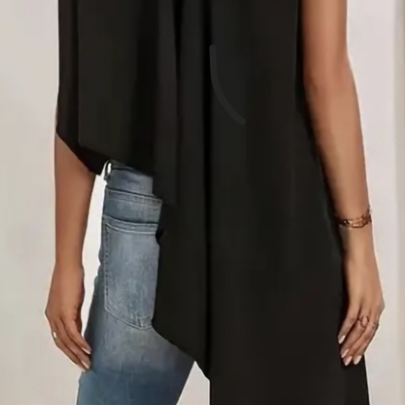 Women's~Asymmetrical Top~Black~Size 3X~NEW~🎁🎄Christmas Present🎁🎄 - Picture 3 of 7